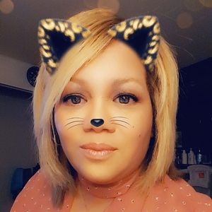 Meet your Posher, Dyanna